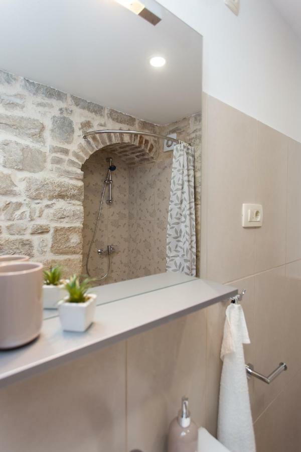 Studio Apartman "Brce" Kaštela Exteriér fotografie