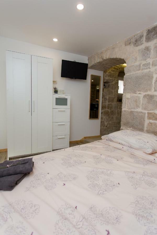 Studio Apartman "Brce" Kaštela Exteriér fotografie