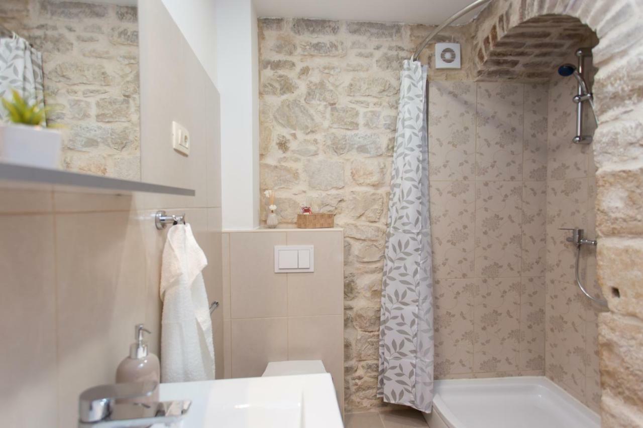 Studio Apartman "Brce" Kaštela Exteriér fotografie